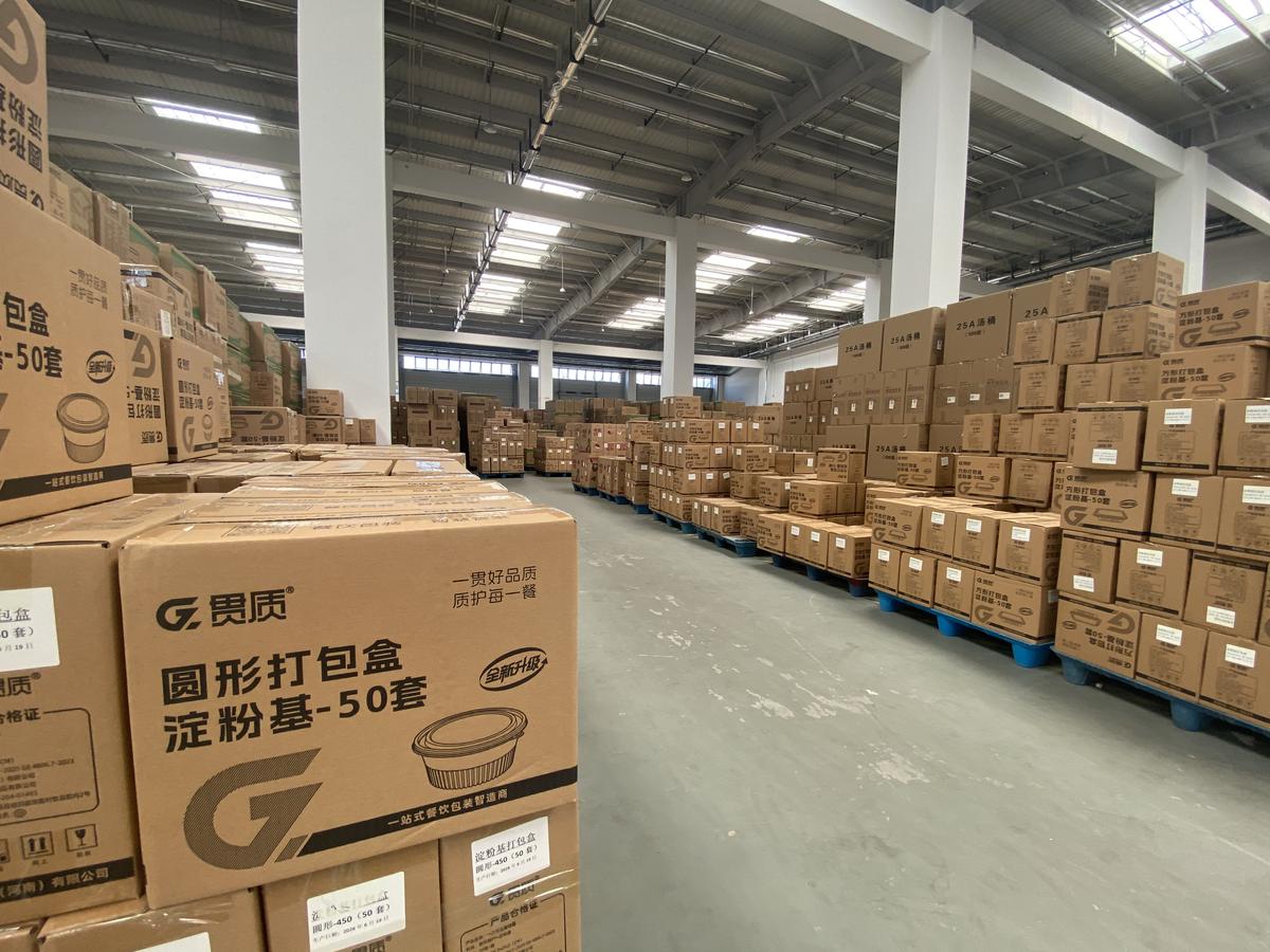 荣峰塑业智能产线升级，日产能突破300万只